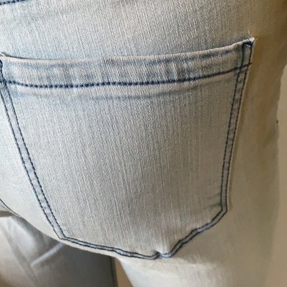 euc Liverpool Los Angeles The Skinny Jean Bronson Bleach Size 29/8 - Picture 5 of 11